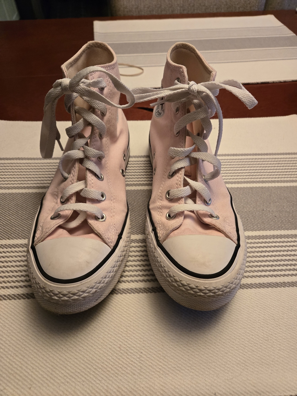 Classic High-Top Canvas Sneakers in Light Pink